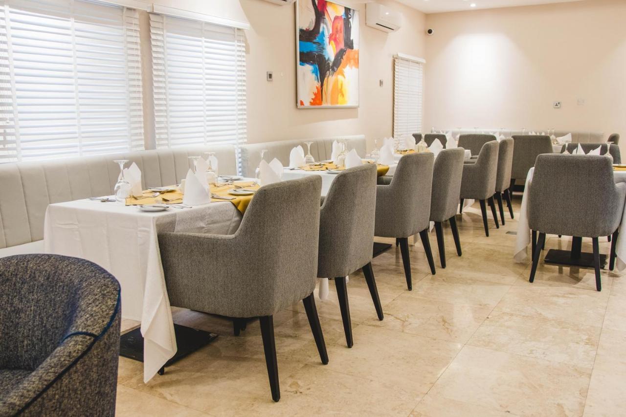 Amber City Hotels Owerri Bagian luar foto