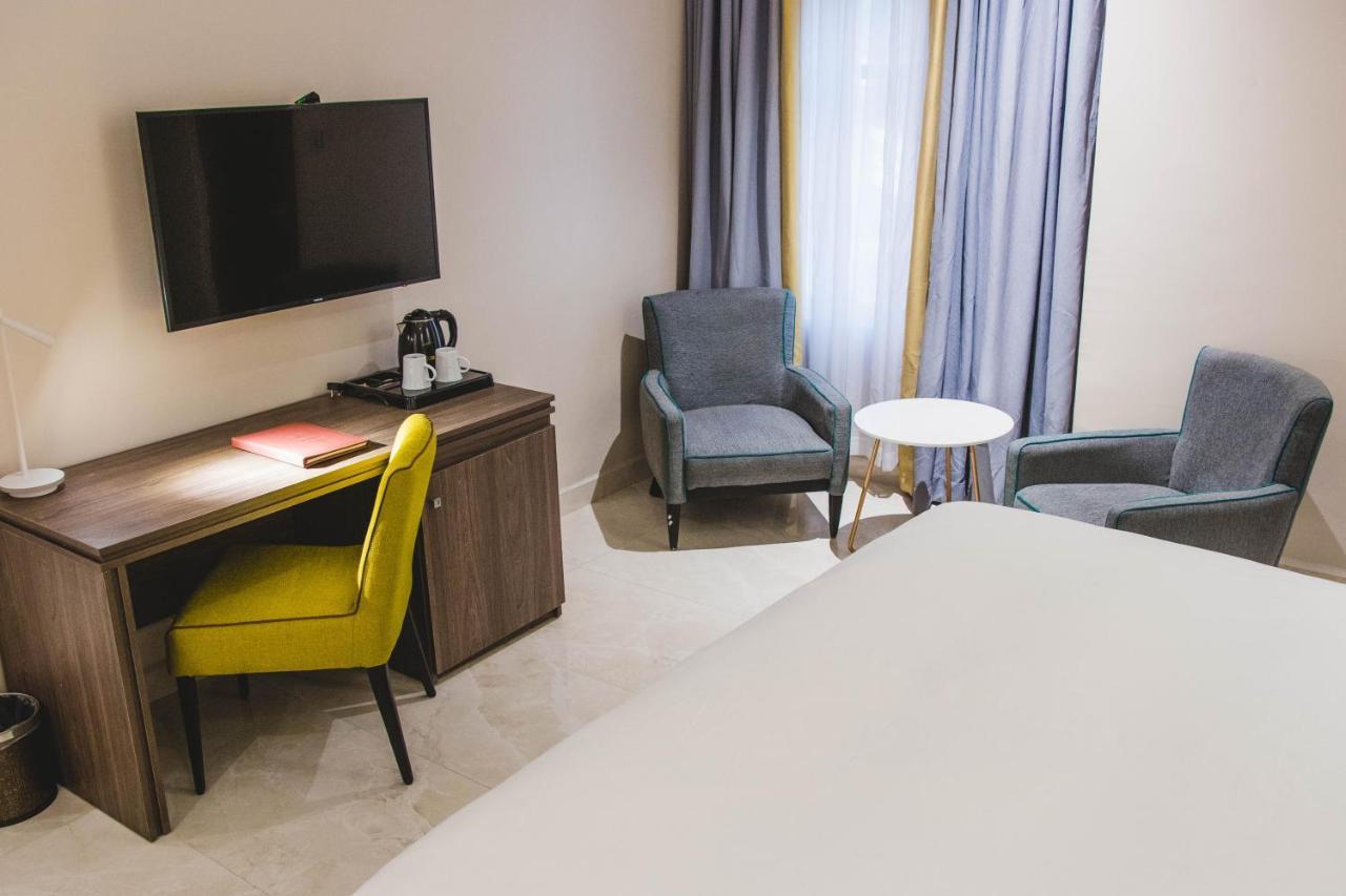 Amber City Hotels Owerri Bagian luar foto